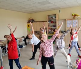 249242205_398840175250968_2656931888382438270_n