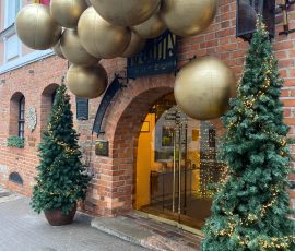 263433608_1179047422502865_4494753904582691200_n